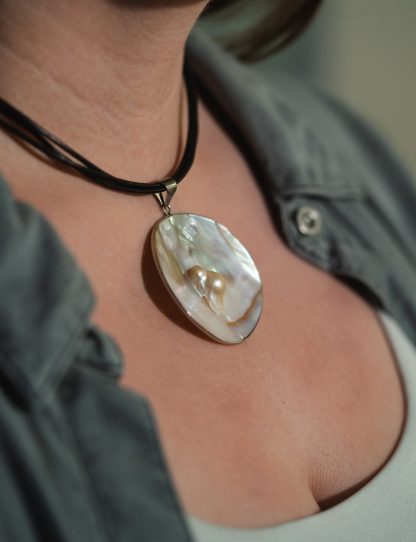 Mother of Pearl Pendant