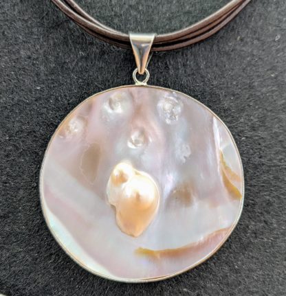 Mother of Pearl Pendant - Image 3